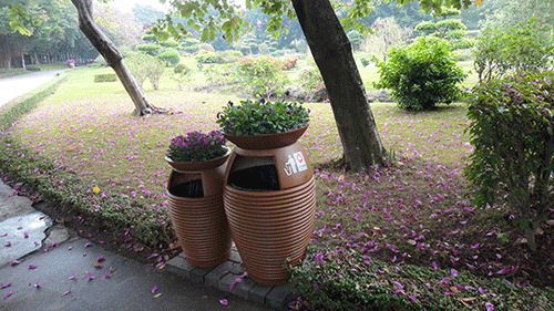  汕頭玻璃鋼花盆垃圾桶，點(diǎn)綴公園好環(huán)境。